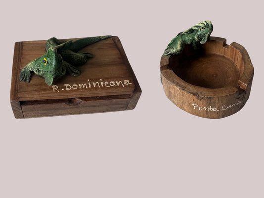 IGUANA EN CAJA & IGUANA CENICERO